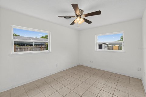 Villa ou maison à vendre à Winter Haven, Floride: 5 chambres, 195.47 m2 № 2407018 - photo 14
