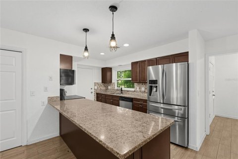 Villa ou maison à vendre à Winter Haven, Floride: 5 chambres, 195.47 m2 № 2407018 - photo 7