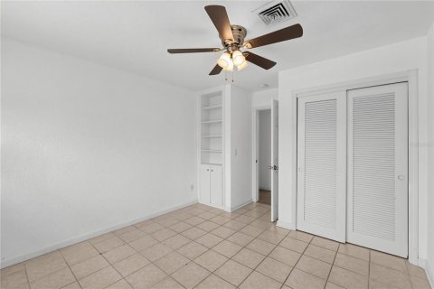 Villa ou maison à vendre à Winter Haven, Floride: 5 chambres, 195.47 m2 № 2407018 - photo 23