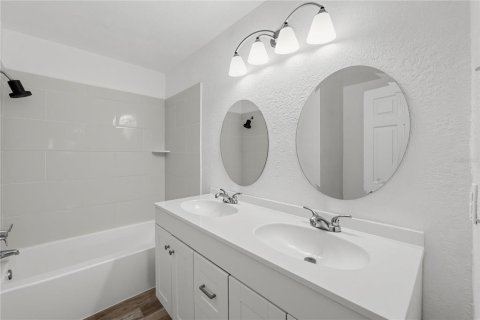 Villa ou maison à vendre à Winter Haven, Floride: 5 chambres, 195.47 m2 № 2407018 - photo 16