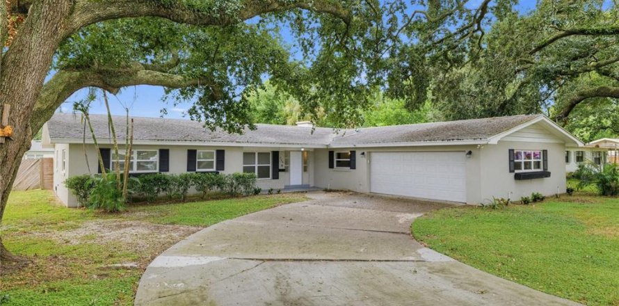 Villa ou maison à Winter Haven, Floride 5 chambres, 195.47 m2 № 2407018