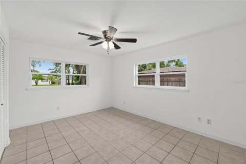 Villa ou maison à vendre à Winter Haven, Floride: 5 chambres, 195.47 m2 № 2407018 - photo 25