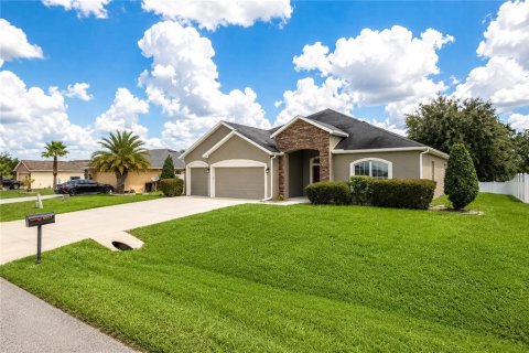 House in Ocala, Florida 5 bedrooms, 235.6 sq.m. № 2314127 - photo 4