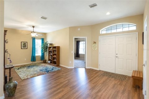 House in Ocala, Florida 5 bedrooms, 235.6 sq.m. № 2314127 - photo 12