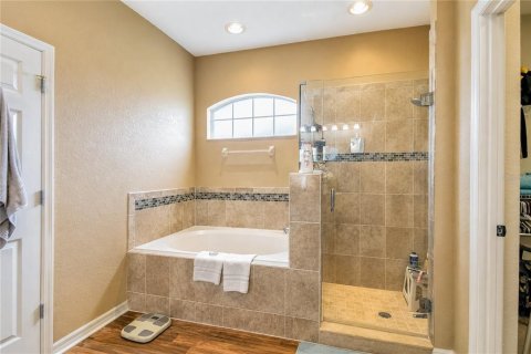 House in Ocala, Florida 5 bedrooms, 235.6 sq.m. № 2314127 - photo 21