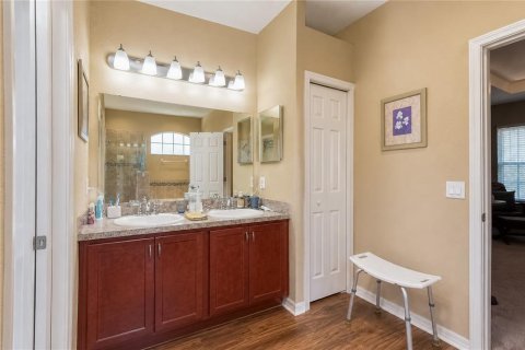 House in Ocala, Florida 5 bedrooms, 235.6 sq.m. № 2314127 - photo 24