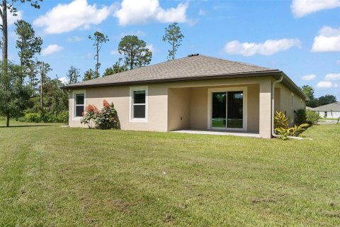 House in Palm Coast, Florida 3 bedrooms, 173.73 sq.m. № 1801445 - photo 5