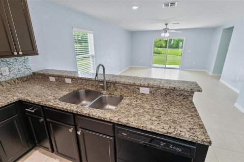 House in Palm Coast, Florida 3 bedrooms, 173.73 sq.m. № 1801445 - photo 24