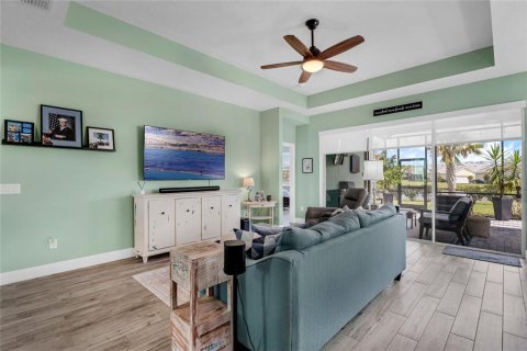 House in Daytona Beach, Florida 3 bedrooms, 178.56 sq.m. № 1821356 - photo 11