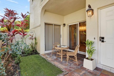 Condo in Boca Raton, Florida, 2 bedrooms № 2005916 - photo 4