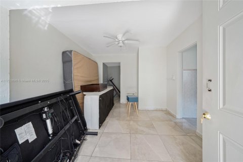 Immobilier commercial à vendre à Miami, Floride: 232.16 m2 № 2015891 - photo 26