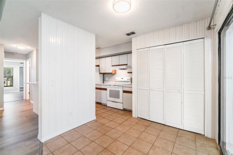 Copropriété à vendre à Orlando, Floride: 2 chambres, 81.01 m2 № 1876150 - photo 16