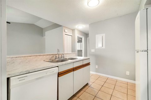 Copropriété à vendre à Orlando, Floride: 2 chambres, 81.01 m2 № 1876150 - photo 21