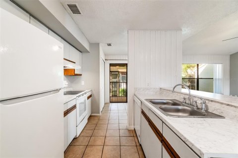 Copropriété à vendre à Orlando, Floride: 2 chambres, 81.01 m2 № 1876150 - photo 12