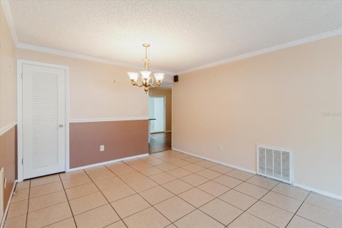 House in Largo, Florida 2 bedrooms, 104.42 sq.m. № 2147959 - photo 24