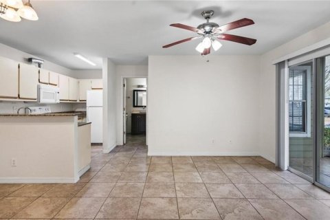 Condo in Orlando, Florida, 1 bedroom  № 1618657 - photo 9