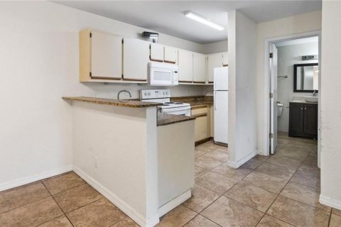 Condo in Orlando, Florida, 1 bedroom  № 1618657 - photo 5