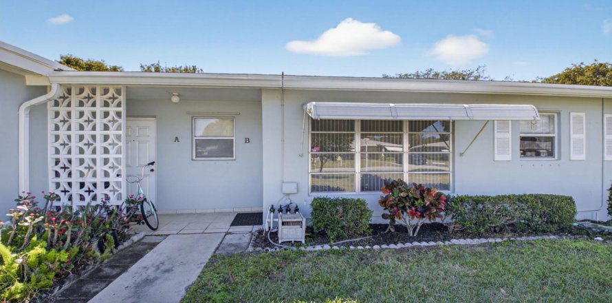 Condo in Delray Beach, Florida, 1 bedroom  № 2251455