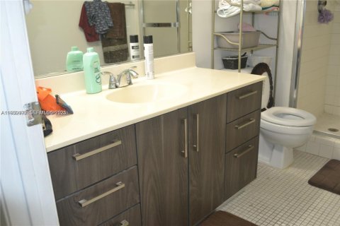 Condo in Margate, Florida, 1 bedroom  № 1989012 - photo 10