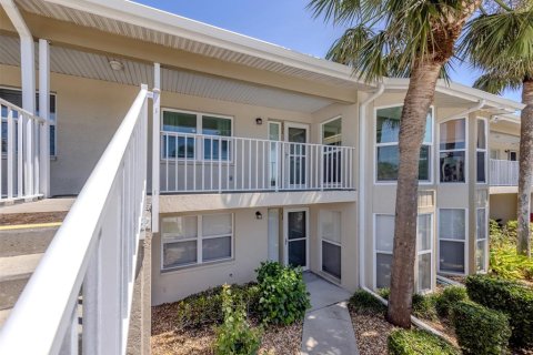 Condo in Venice, Florida, 2 bedrooms  № 1806748 - photo 2