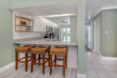 Condo in Venice, Florida, 2 bedrooms  № 1806748 - photo 13