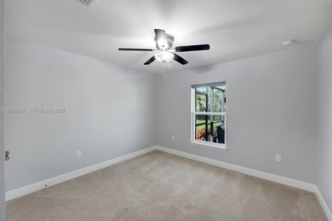 Villa ou maison à vendre à Port Charlotte, Floride: 3 chambres № 2270270 - photo 28