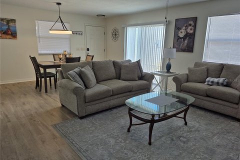 Casa en venta en The Villages, Florida, 2 dormitorios, 107.4 m2 № 2155963 - foto 16