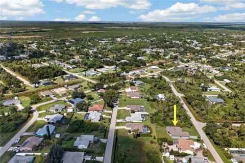 Villa ou maison à vendre à Port Charlotte, Floride: 4 chambres, 183.95 m2 № 2429598 - photo 29