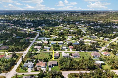 Villa ou maison à vendre à Port Charlotte, Floride: 4 chambres, 183.95 m2 № 2429598 - photo 28