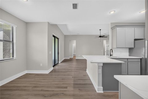 Villa ou maison à vendre à Port Charlotte, Floride: 4 chambres, 183.95 m2 № 2429598 - photo 9