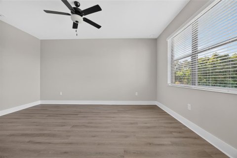 Villa ou maison à vendre à Port Charlotte, Floride: 4 chambres, 183.95 m2 № 2429598 - photo 15