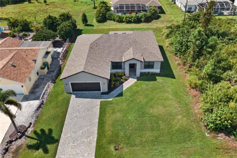 Villa ou maison à vendre à Port Charlotte, Floride: 4 chambres, 183.95 m2 № 2429598 - photo 27