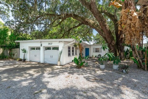 Villa ou maison à vendre à Orlando, Floride: 3 chambres, 176.98 m2 № 2223752 - photo 3