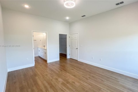 House in Sebring, Florida 3 bedrooms № 1953011 - photo 10