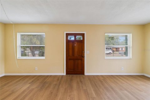 Casa en venta en Tampa, Florida, 3 dormitorios, 94.02 m2 № 2220834 - foto 7