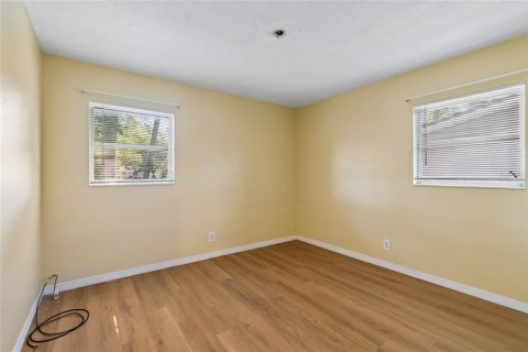 Casa en venta en Tampa, Florida, 3 dormitorios, 94.02 m2 № 2220834 - foto 14