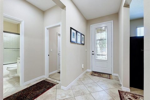 Купить виллу или дом в Гроувленд, Флорида 8 комнат, 221.01м2, № 2231265 - фото 4