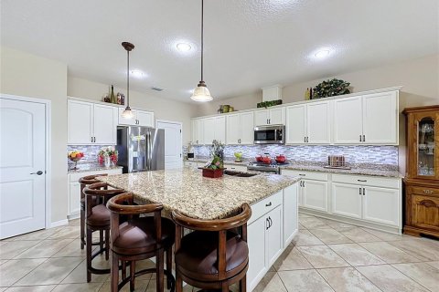 Купить виллу или дом в Гроувленд, Флорида 8 комнат, 221.01м2, № 2231265 - фото 10