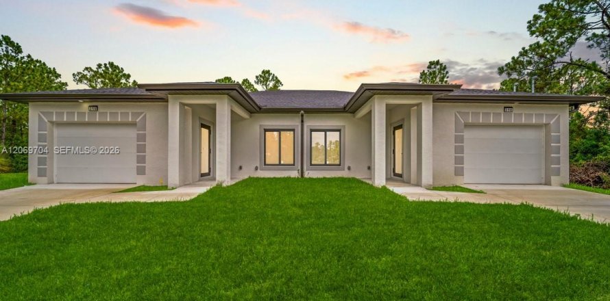 Immobilier commercial à Lehigh Acres, Floride № 2294067