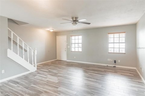 Adosado en alquiler en Tampa, Florida, 3 dormitorios, 122.07 m2 № 1785921 - foto 12