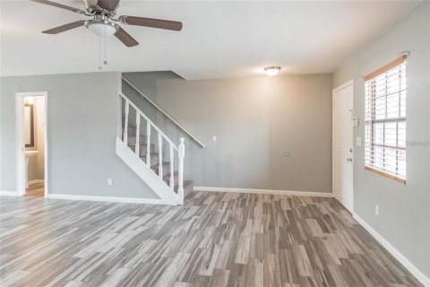 Adosado en alquiler en Tampa, Florida, 3 dormitorios, 122.07 m2 № 1785921 - foto 11