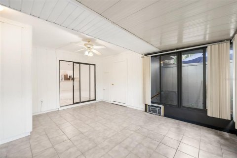 Купить таунхаус в Гейнсвилл, Флорида 3 комнаты, 110.74м2, № 2236041 - фото 26