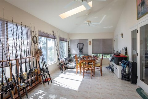 Купить виллу или дом в Кристал-Ривер, Флорида 8 комнат, 275.46м2, № 2105433 - фото 18