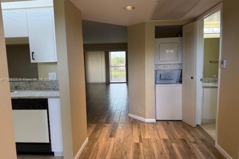 Copropriété à louer à Pembroke Pines, Floride: 2 chambres, 112.13 m2 № 2017250 - photo 20