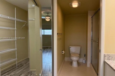 Copropriété à louer à Pembroke Pines, Floride: 2 chambres, 112.13 m2 № 2017250 - photo 17