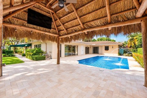 Villa ou maison à vendre à Pompano Beach, Floride: 3 chambres, 276.57 m2 № 2431334 - photo 4