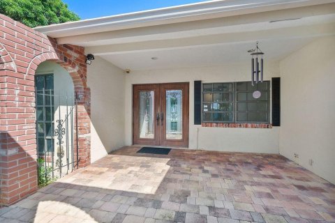 Villa ou maison à vendre à Pompano Beach, Floride: 3 chambres, 276.57 m2 № 2431334 - photo 17
