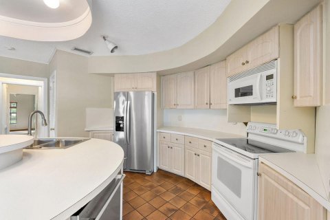 Villa ou maison à vendre à Pompano Beach, Floride: 3 chambres, 276.57 m2 № 2431334 - photo 30