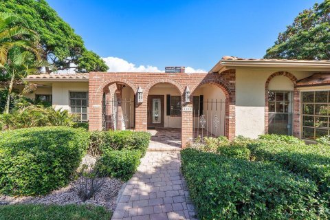 Villa ou maison à vendre à Pompano Beach, Floride: 3 chambres, 276.57 m2 № 2431334 - photo 16