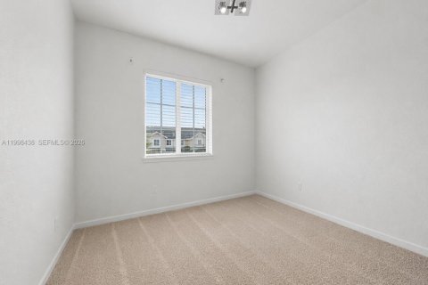 Touwnhouse à louer à Homestead, Floride: 3 chambres, 146.79 m2 № 2063620 - photo 21